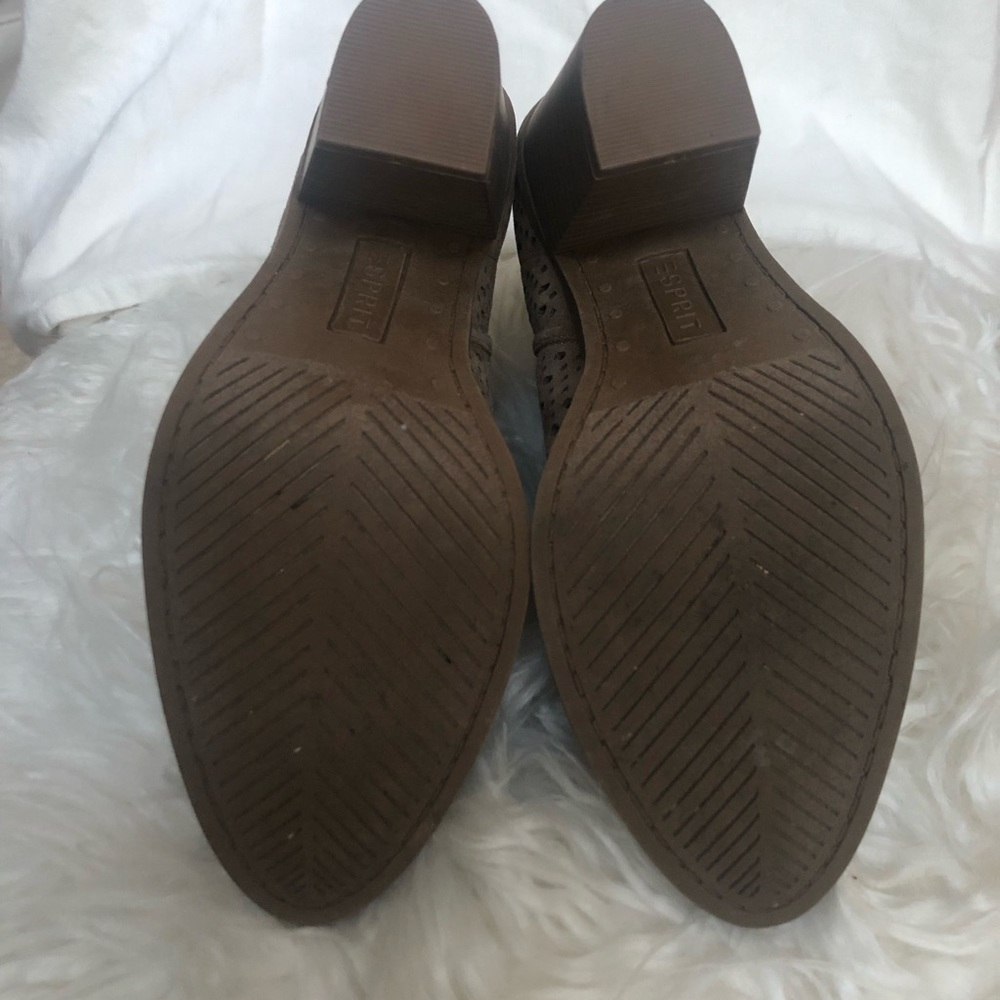 ❌SOLD❌👢Esprit Summer Perforated Ankle Booties Size 6 - Picture 5 of 5